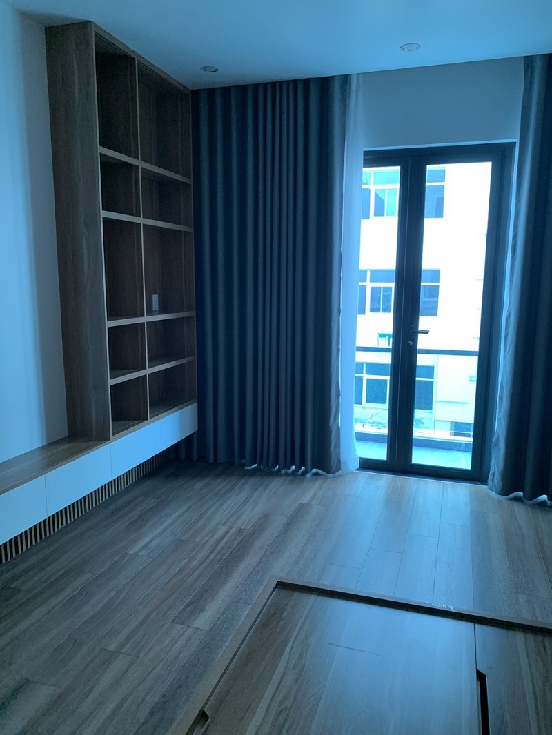 BÁN NHÀ ĐỘC LẬP 5 TẦNG – CẦU THANG MÁY – VỊ TRÍ ĐẮC ĐỊA TẠI LÊ HỒNG PHONG, HẢI PHÒNG 